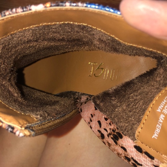 Boots - Picture 9 of 13